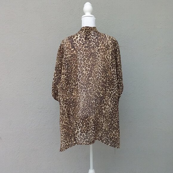 Torrid Blouse Animal Print Ruffled Blouse Brown Black Size 2 or 2X - Picture 5 of 6